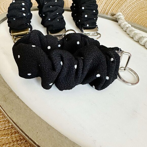 Black & White Polka Dots Scrunchie Keychain - Picture 4 of 4
